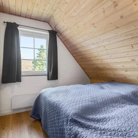 Feriehus Dyrevenlig Bolig I Med Sauna
