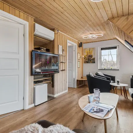 Dyrevenlig Bolig I Med Sauna *