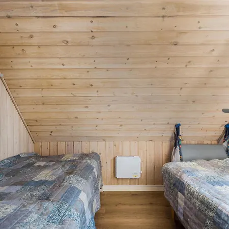 Feriehus Dyrevenlig Bolig I Med Sauna