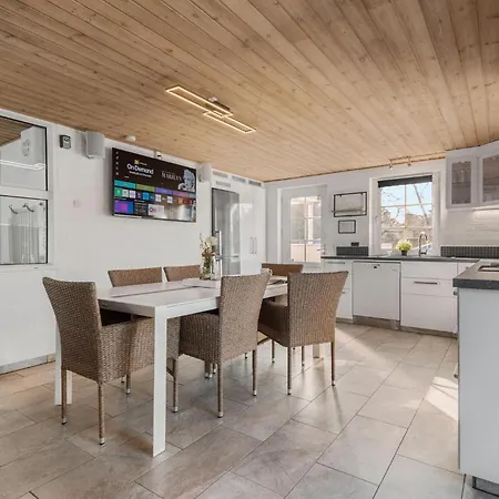 Pet Friendly In With Sauna *