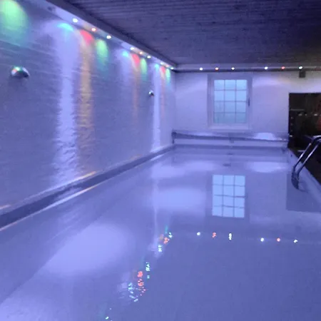 Pet Friendly In With Sauna *